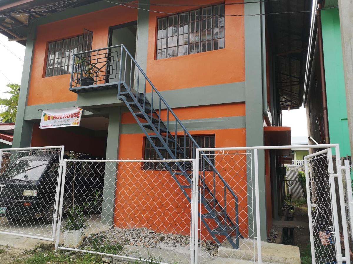 Апартаменти Estrelle Orange House - Backpackers Hub Puerto Princesa Екстер'єр фото