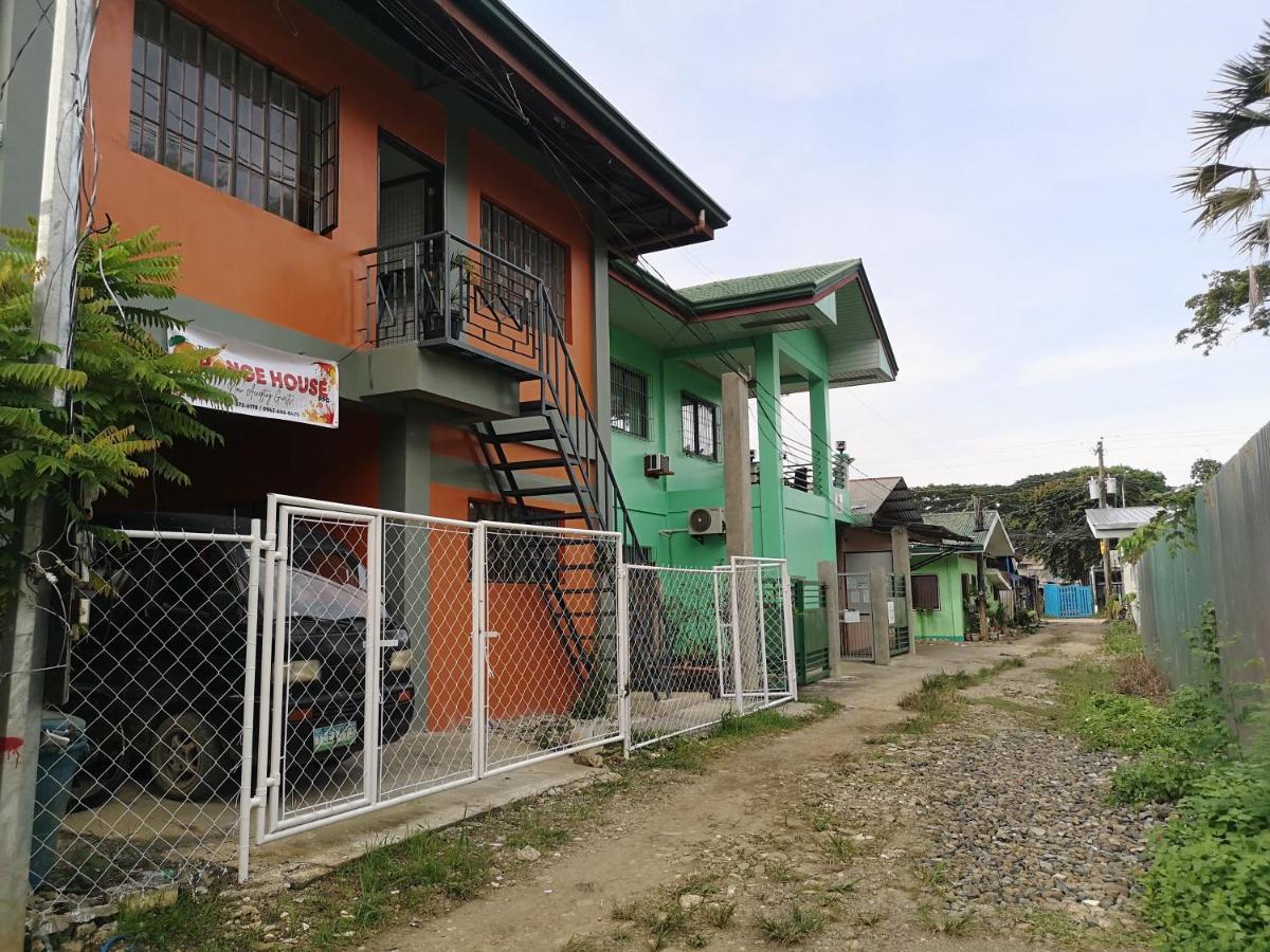 Апартаменти Estrelle Orange House - Backpackers Hub Puerto Princesa Екстер'єр фото