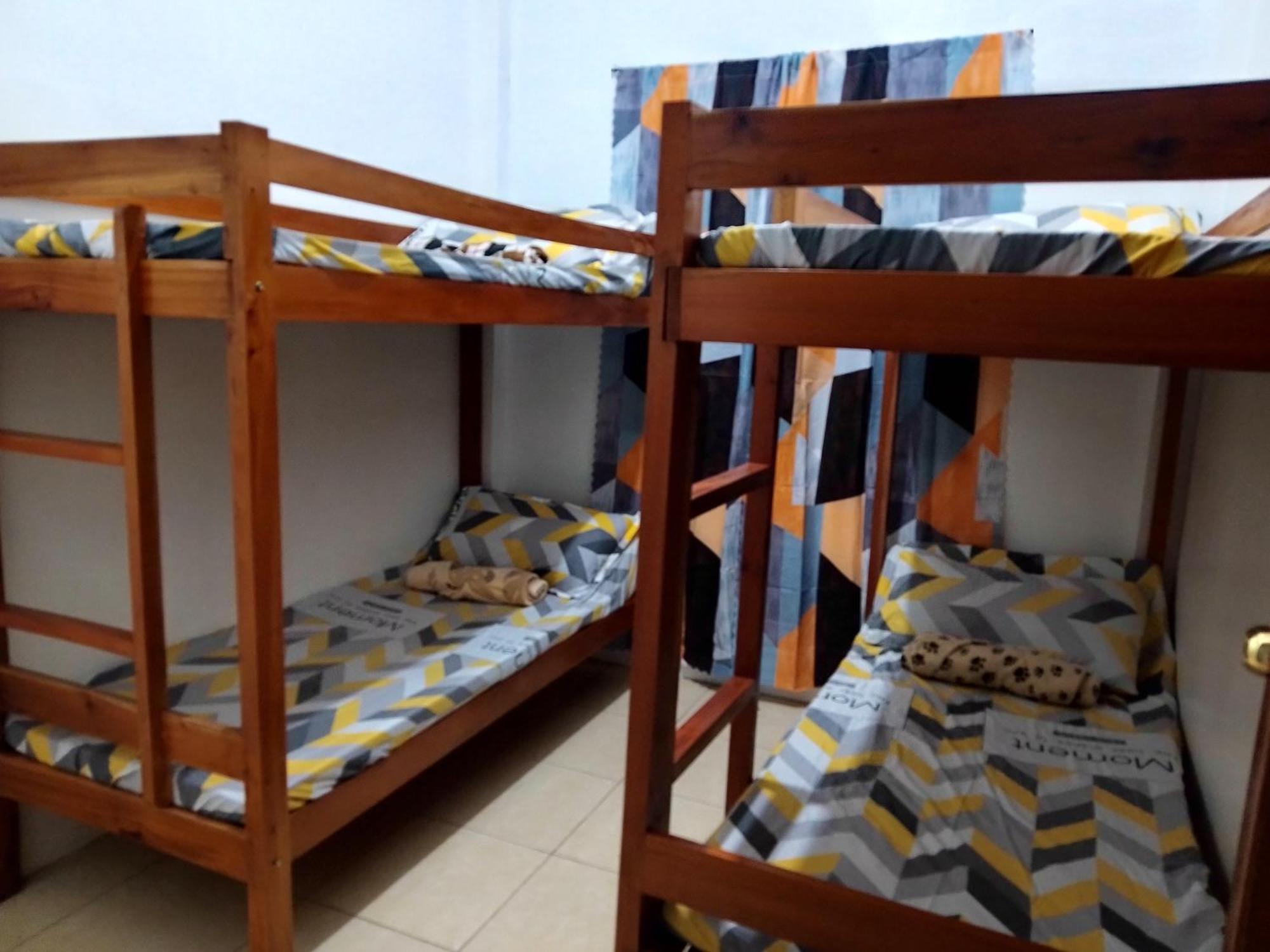 Апартаменти Estrelle Orange House - Backpackers Hub Puerto Princesa Екстер'єр фото