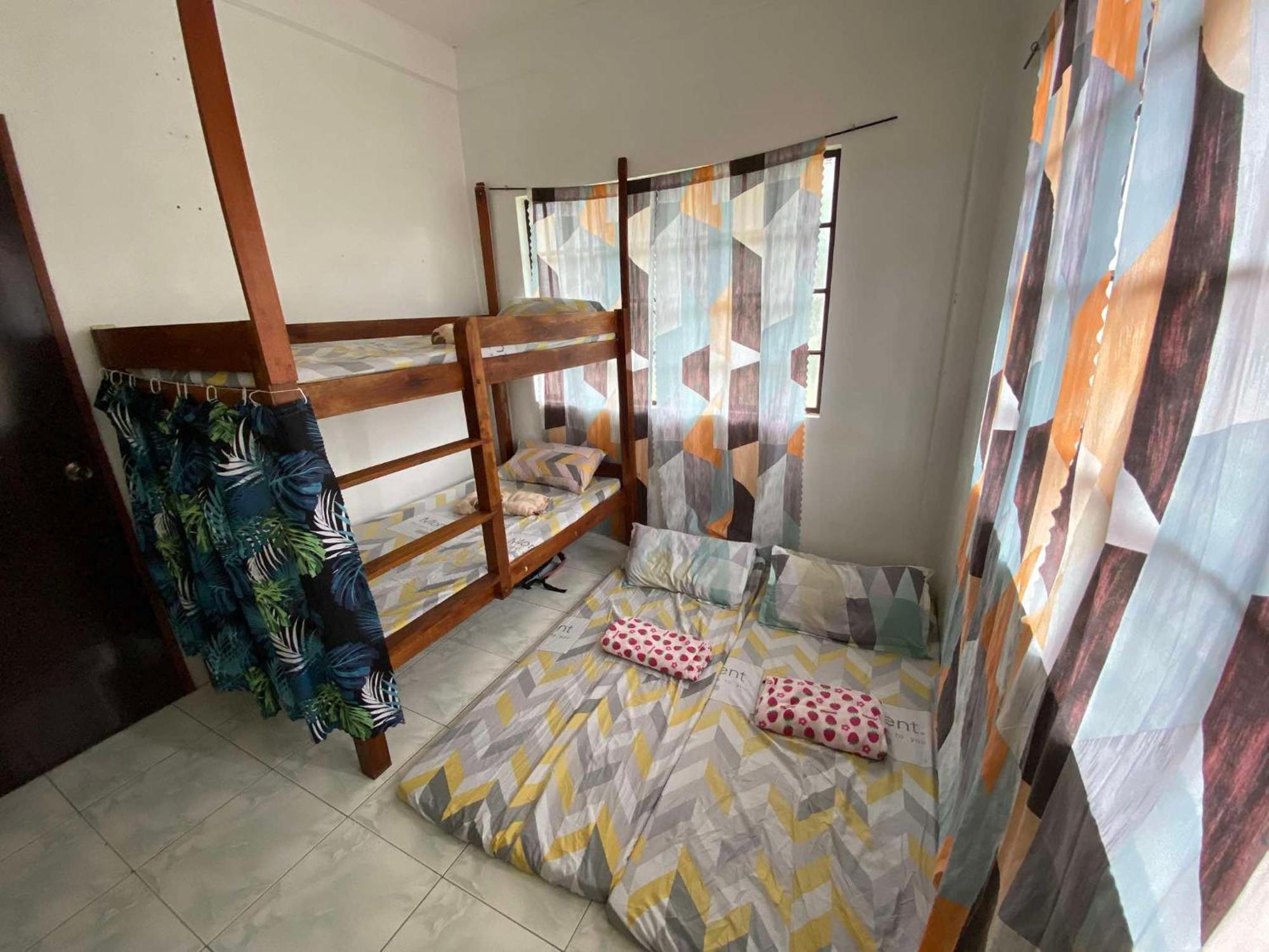 Апартаменти Estrelle Orange House - Backpackers Hub Puerto Princesa Екстер'єр фото